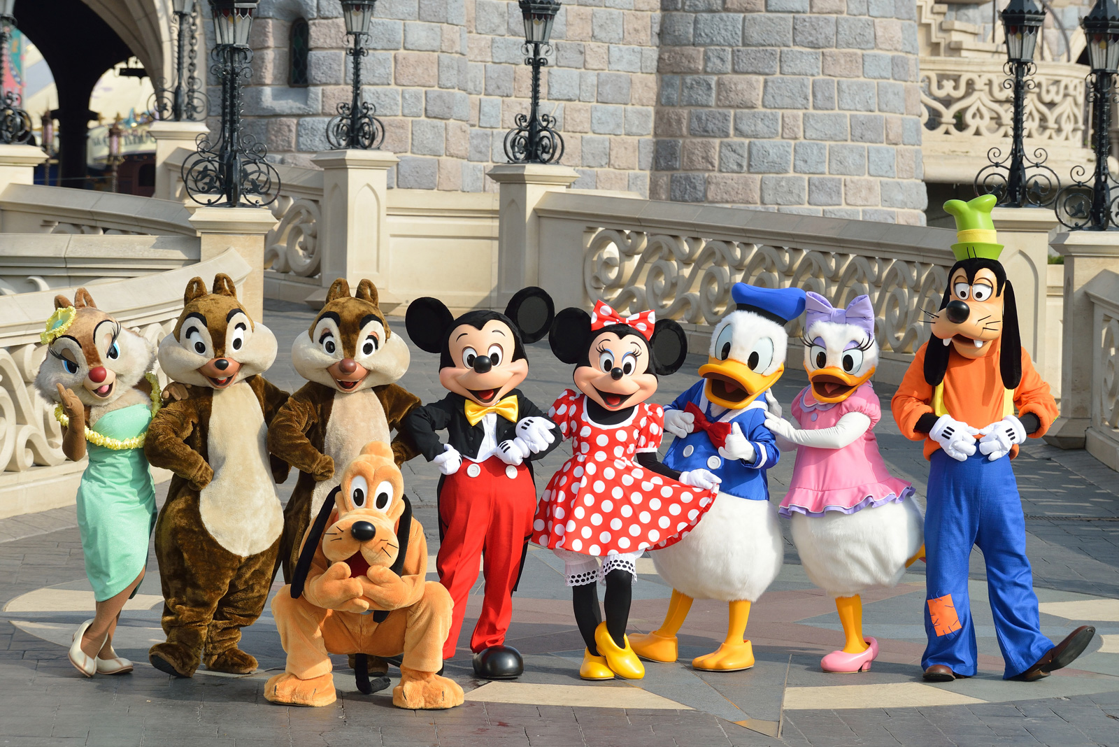 Disneyland Paris Characters | Know Where To Find Them